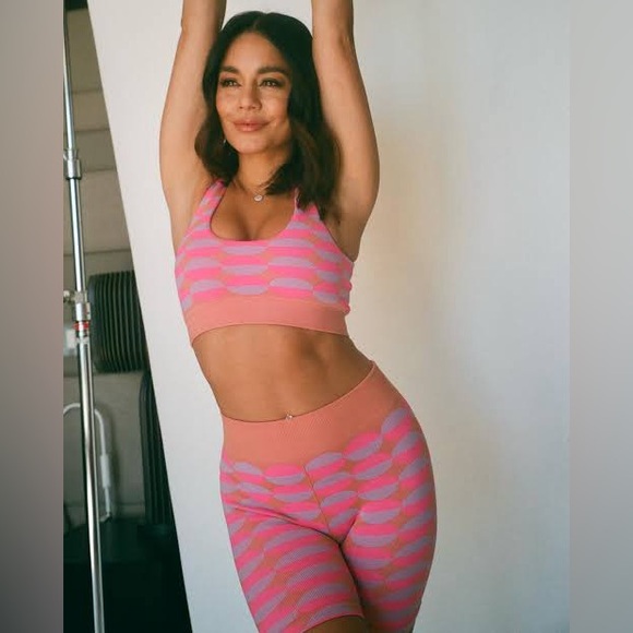 FABLETICS × VANESSA HUDGENS Sun-Daze Collectio Set XS - Picture 3 of 17